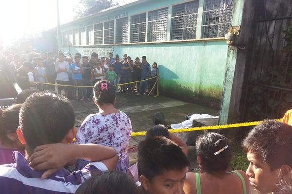 Marvin Abel Quiej Gómez fue atacado a balazos cuando se dirigía a su trabajo. (Foto Prensa Libre: Rolando Miranda).