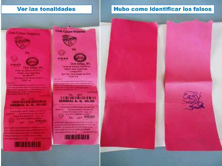 La directiva de Cobán mostraron los boletos que fueron falsificados para el juego del domingo.(Foto Prensa Libre: Eduardo Sam)