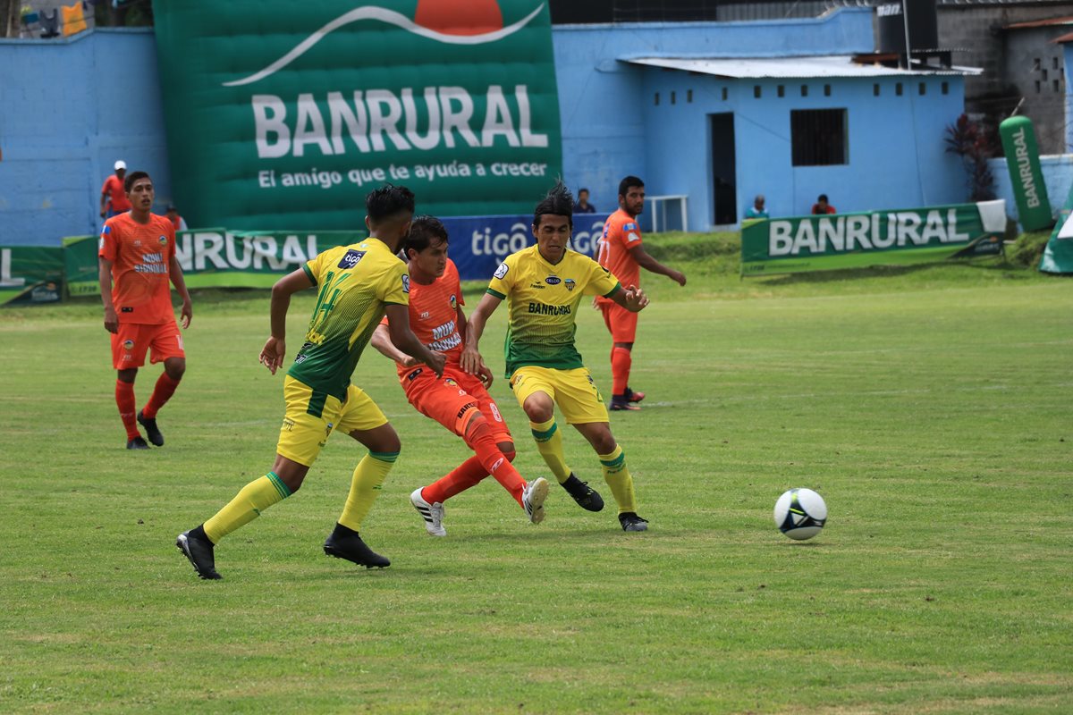 Petapa empató el sábado 2-2 ante Siquinalá y es décimo en la tabla de posiciones de la Liga Nacional, después de la jornada 3. (Foto Prensa Libre: Hemeroteca PL)
