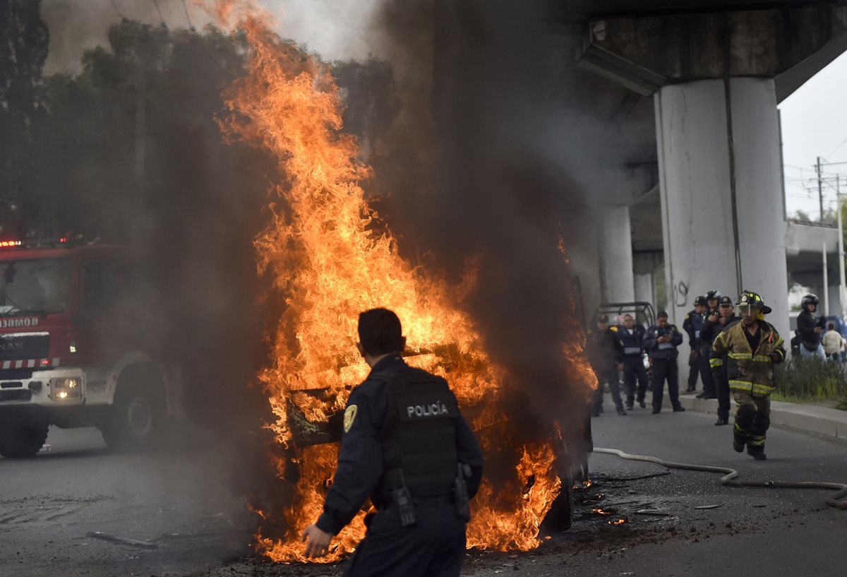 Inéditos hechos violentos en Ciudad de México. (Foto Prensa Libre: AFP)