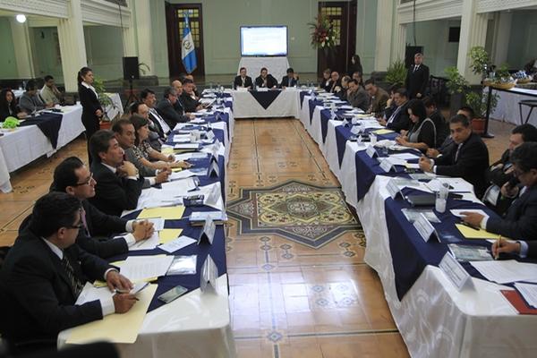 Las Comisiones de Postulación para magistrados de la Corte de Apelaciones y de la CSJ se reunieron este viernes. (Foto Prensa Libre: Edwin Bercián)<br _mce_bogus="1"/>