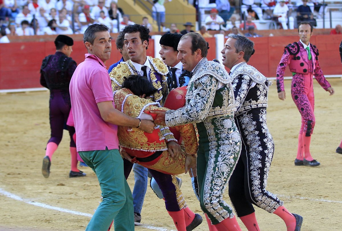 Fallece el torero Víctor Barrio al sufrir una cogida en Teruel. (Foto Prensa Libre: EFE)