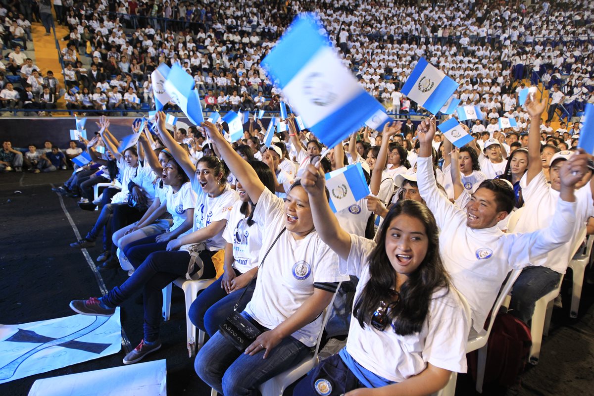 La juventud debe involucrarse en la política para renovar la actual casta  política. (Foto Prensa Libre. Hemeroteca PL)