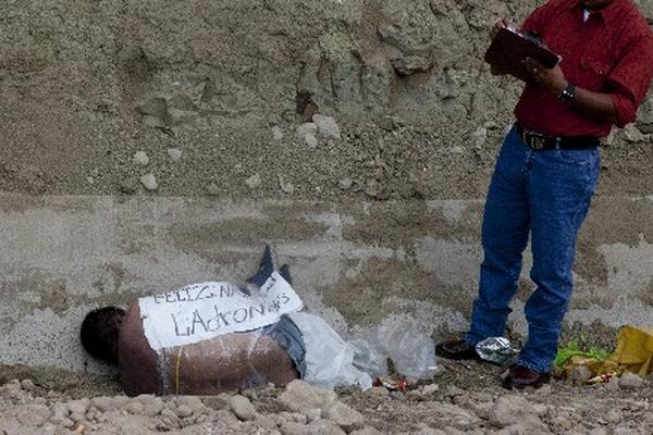 La criminalidad en Honduras es uno de problemas más serios que afronta ese país. (Foto Prensa Libre: EFE)