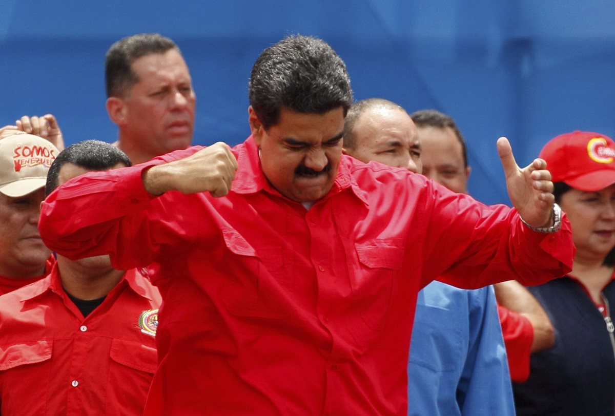 Nicolás Maduro, presidente venezolano, gesticula durante el cierre de la campaña por la Constituyente en Caracas. (Foto Prensa Libre: AP)