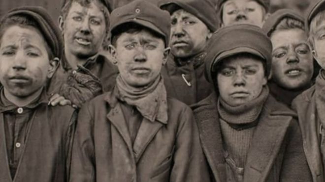 A inicios del siglo XX los niños representaban 20% de la fuerza laboral estadounidense. (Foto: Lewis Hines / Cortesía del Archivo Nacional de Estados Unidos)