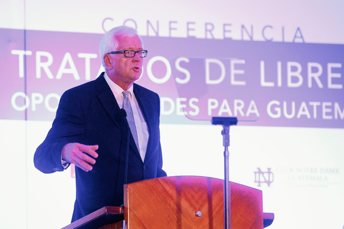 Jeffrey Bergstrand, es experto en comercio internacional (Foto Prensa Libre: Ávaro Interiano).