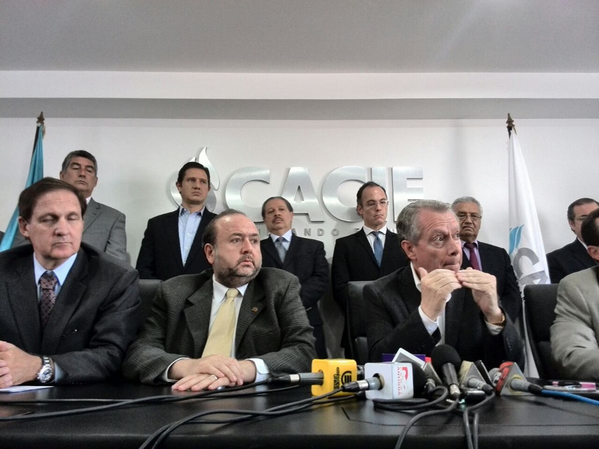 Junta Directiva del Cacif pide la renuncia de Roxana Baldetti a la vicepresidencia. (Foto Prensa Libre: O. Rivas)