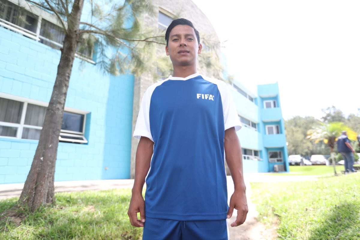 El jugador guatemalteco actualmente milita en Deportivo Petapa en el Apertura 2018 del futbol nacional. (Foto Prensa Libre: Edwin Fajardo)