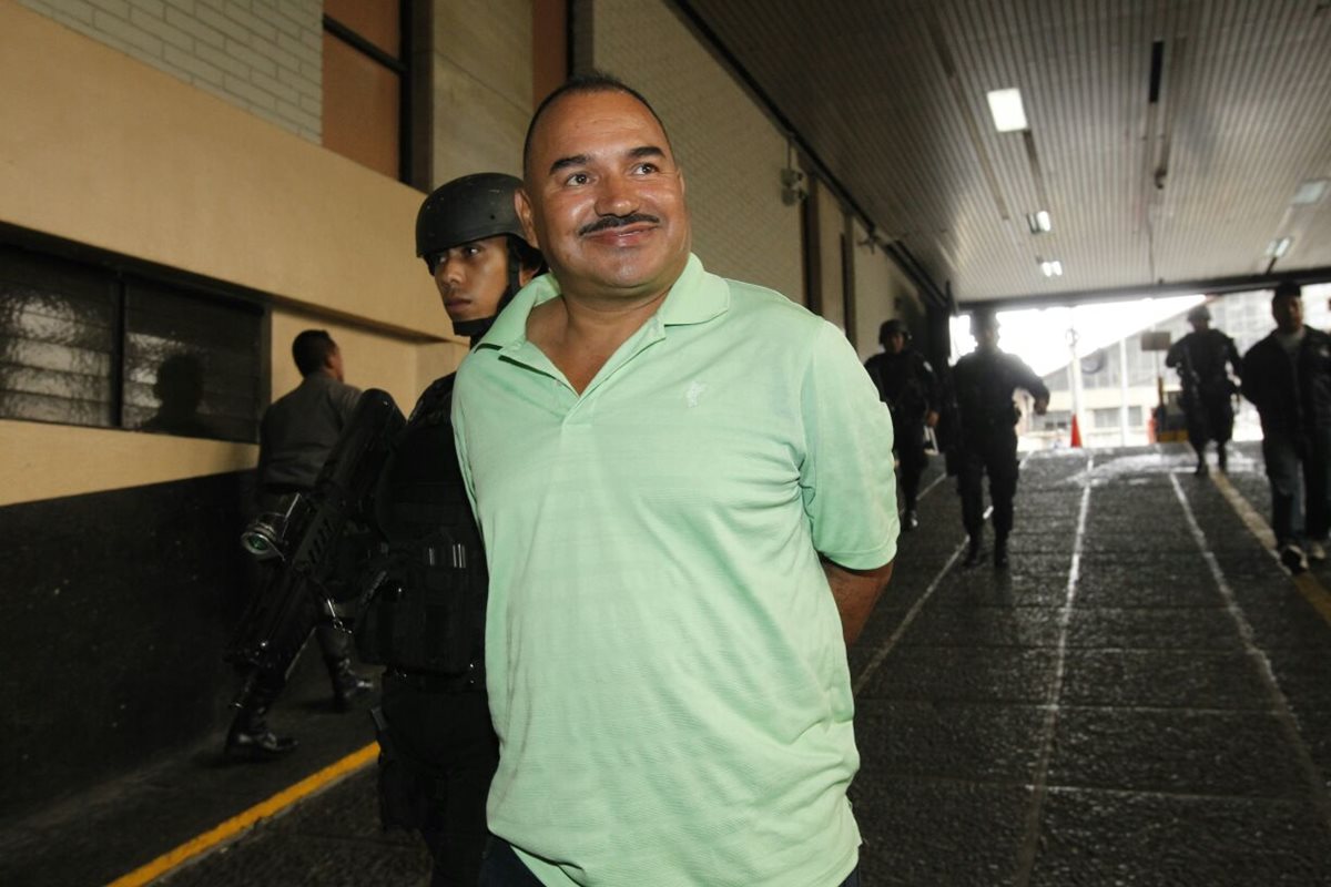 Marco Baudilio Godoy Trujillo llega a la Torre de Tribunales. (Foto Prensa Libre: Paulo Raquec)
