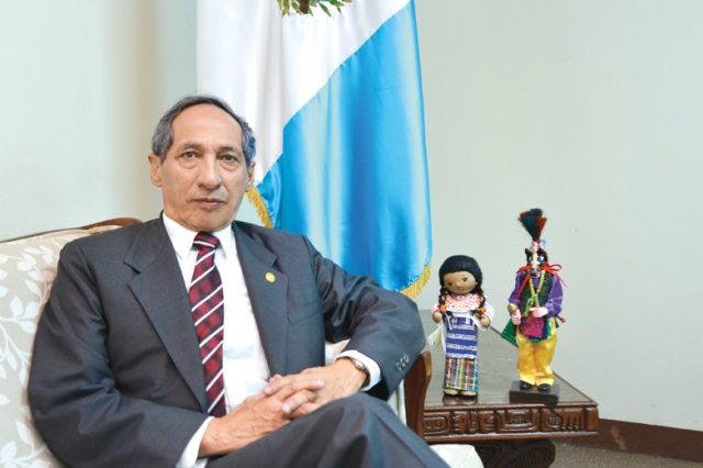 Héctor Darío Gularte Estrada fungía como embajador de Guatemala en Nicaragua. (Foto Prensa Libre: Carlos Grave)