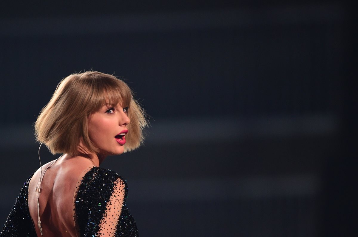 Taylor Swift, de 26 años, es una de las estrellas pop del momento. (Foto Prensa Libre: AFP).