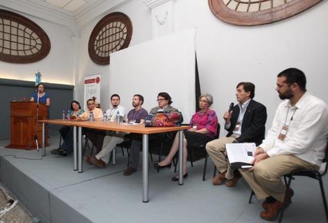 El programa de cierre del simposio incluyó la mesa redonda con el tema La problemática Pipil, Xinca y sus vecinos desde una perspectiva multidisciplinaria, en la que participaron arqueólogos conferenciantes
