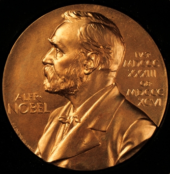 Medalla que se otorga a los ganadores y que refleja el retrato de Alfred Nobel. (Foto: Hemeroteca PL)