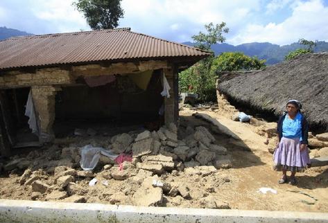 La vivienda de Carmelita Verdúo Morales  es una de las dañadas por el temblor en Sibinal.