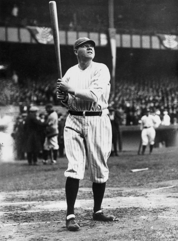 Babe Ruth consiguió 714 cuadrangulares al bate y 94 victorias como lanzador en su carrera.  (Getty)