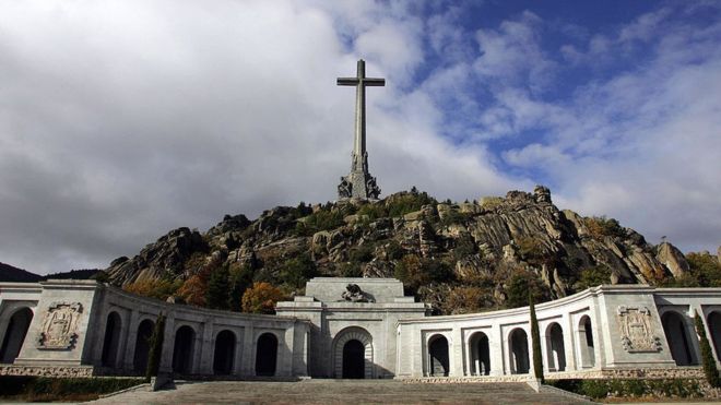 Unos 20.000 presos políticos fueron obligados a construir el mausoleo en el que descansa Francisco Franco. AFP
