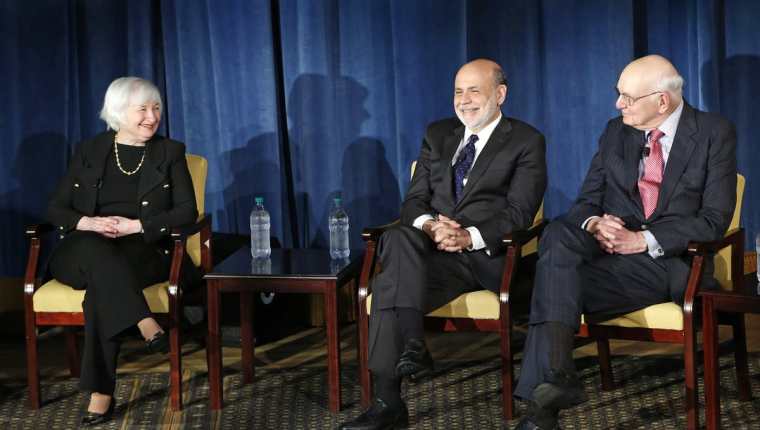 Janet Yellen, Ben Bernanke y Paul Volcker, en Nueva York (Foto Prensa Libre: AP)