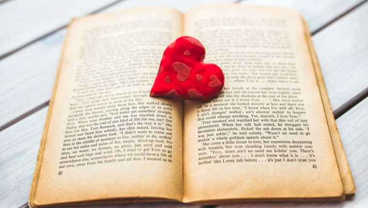 tarde antes de director Día de San Valentín: Los libros sobre el amor (y desamor)