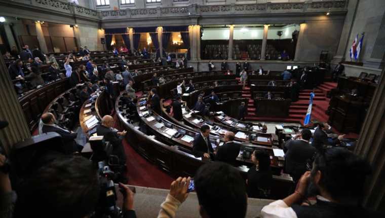 El pleno del Congreso durante la plenaria de este martes. (Foto Prensa Libre: Carlos Hernández).