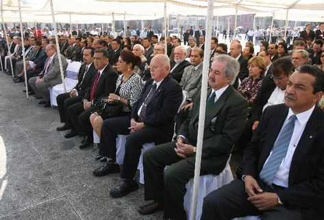 Los secretarios generales firmaron ayer un pacto  ético y de no agresión que contiene 12 compromisos, entre estos rendir cuentas mensualmente sobre las donaciones que reciban.