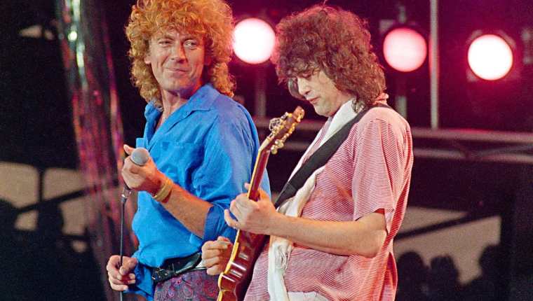 El cantante Robert Plant y el guitarrista Jimmy Page ganaron la batalla legal. (Foto Prensa Libre: AP)