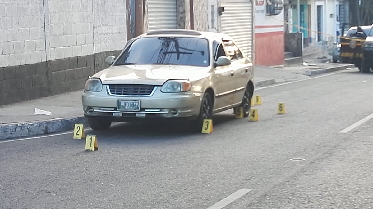 Una serie de ataques armados ha alarmado este martes a la población de la zona metropolitana. (Foto Prensa Libre: Estuardo Paredes)