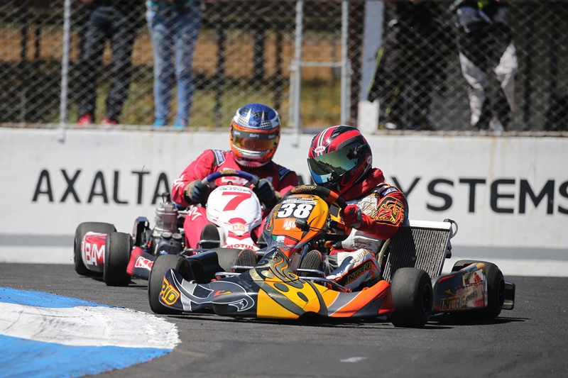 José Luis Armengol debutó en la categoría 125 c.c. con un doble triunfo en la primera fecha del Campeonato Nacional de Kartismo. (Foto Prensa Libre: Gabriel López)