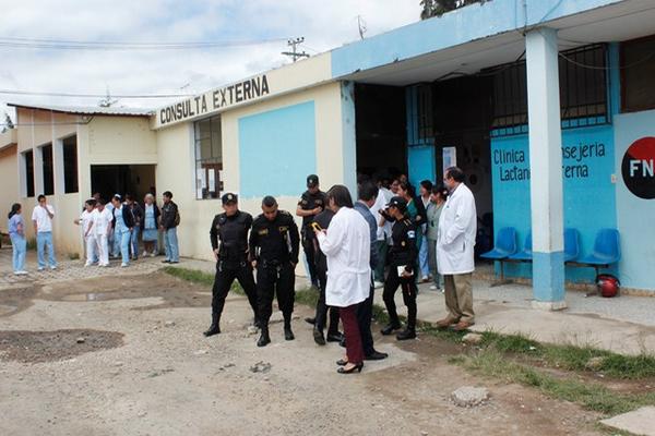 El Hospital Nacional de Chimaltenango habría sido uno de los puntos de contagio. (Foto Prensa Libre: Víctor Chamalé).