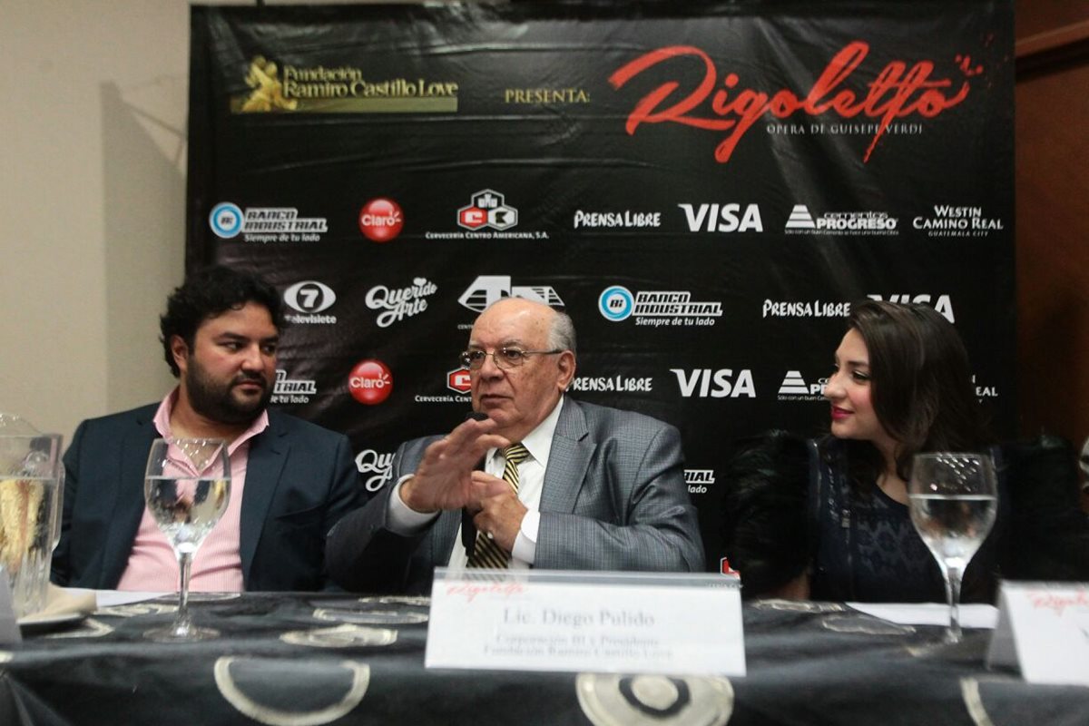 Organizadores, Mario Chang, Diego Pulido y María José Morales ofrecen detalles del montaje. (Foto Prensa Libre: Álvaro Interiano)