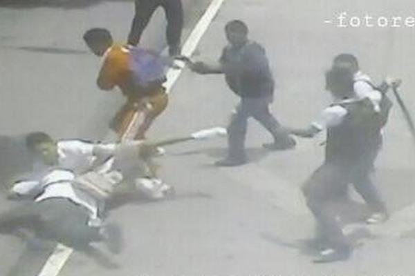 Cámara de seguridad capta momento del ataque. (Foto Prensa Libre: Amílcar Montejo)