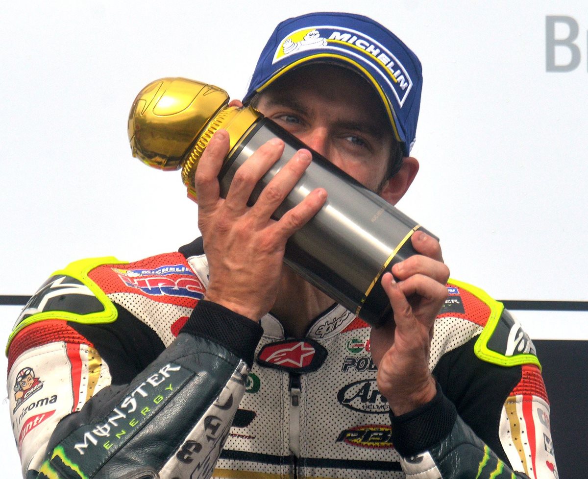 Crutchlow hizo historia en el Moto GP de República Checa. (Foto Prensa Libre: AFP)