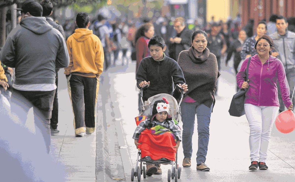 Los guatemaltecos que viven en el centro del país comienzan a sentir cada vez más el frío de fin de año. (Foto Prensa Libre: HemerotecaPL)