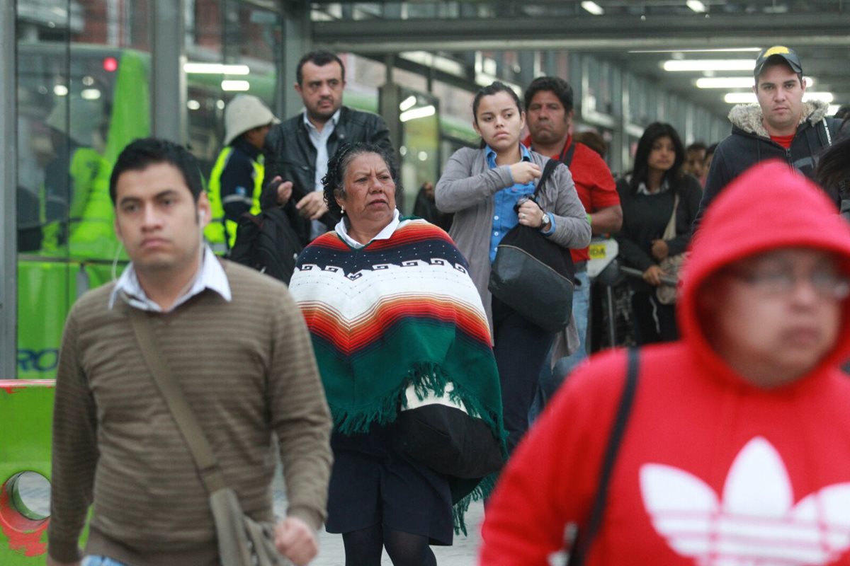 Las bajas temperaturas continuarán en los próximos días según el Insivumeh. (Foto Prensa Libre: E. Paredes)