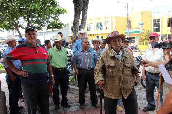 Jubilados de la comuna de Jalapa