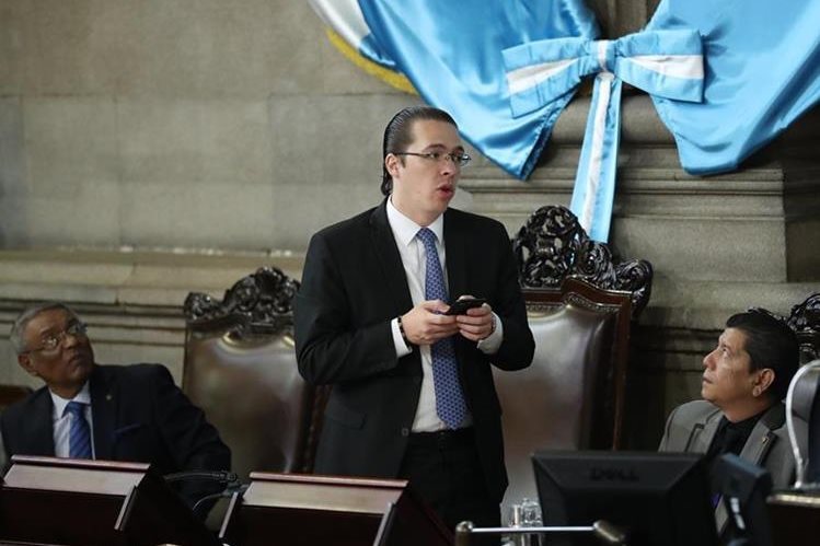 Felipe Alejos logra suspender de nuevo proceso de antejuicio al presentar un amparo. (Foto Prensa Libre: Hemeroteca PL)
