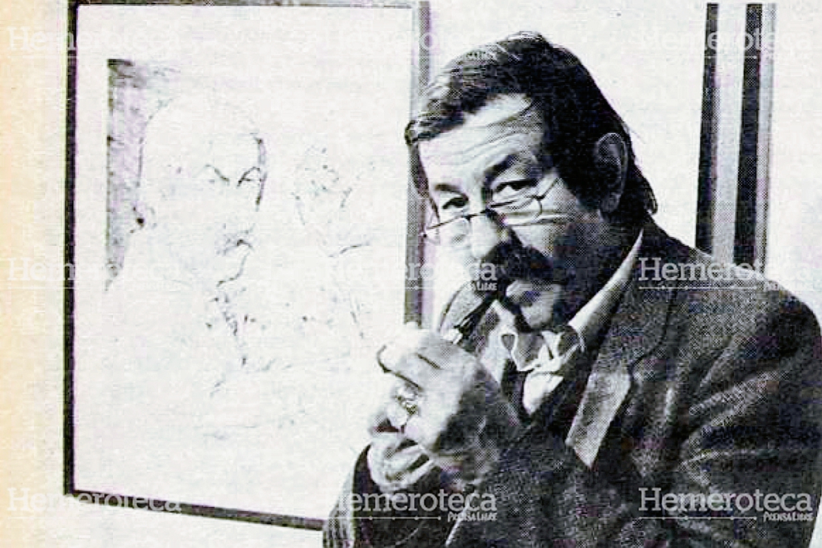 Günter Grass con un autorretrato en los Festivales de Berlín de 1982. Foto: Hemeroteca PL