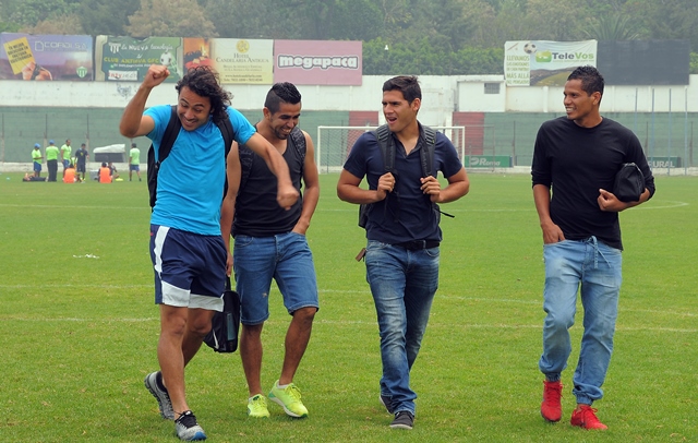 Los jugadores de Antigua GFC lucen optimistas para la serie contra Malacateco. (Foto Prensa Libre: Carlos Vicente)