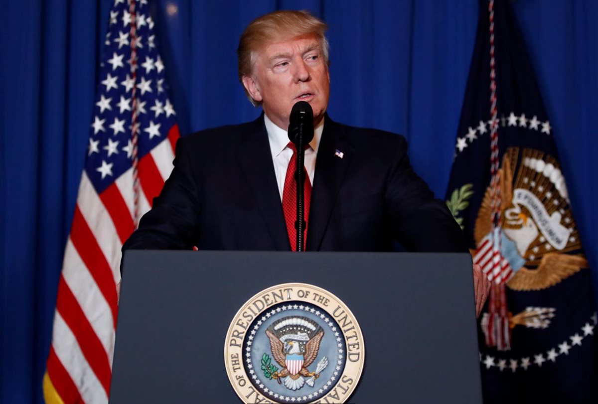 El presidente Donald Trump durante una conferencia de prensa que dio luego del ataque de EE.UU. a Siria. Foto Prensa Libre: AP