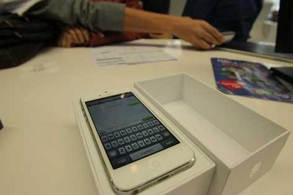 Los iPhones eran utilizados como espías de bolsillo. (Foto Prensa Libre: Archivo)
