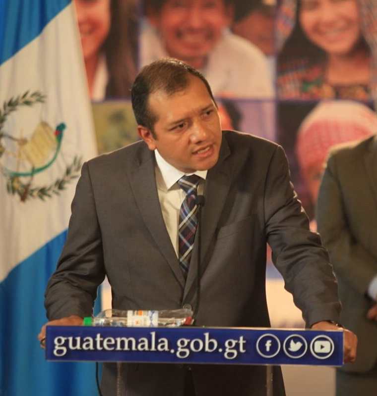 El ministro de Gobernación asegura que actuarán conforme a lo establecido en la Constitución. (Foto Prensa Libre: Esbin García)