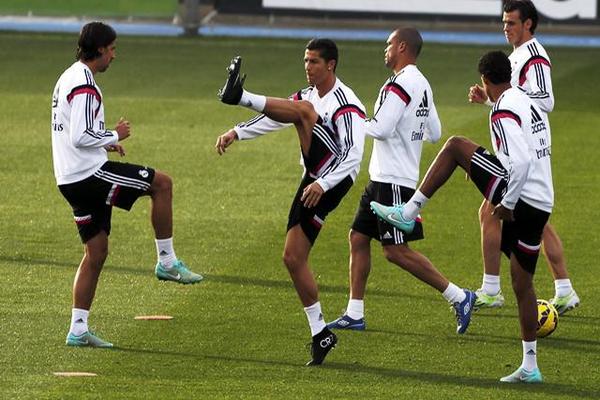 El Real Madrid se prepara para enfrentar el miércoles al FC Basel, en la Liga de Campeones. (Foto Prensa Libre: EFE)