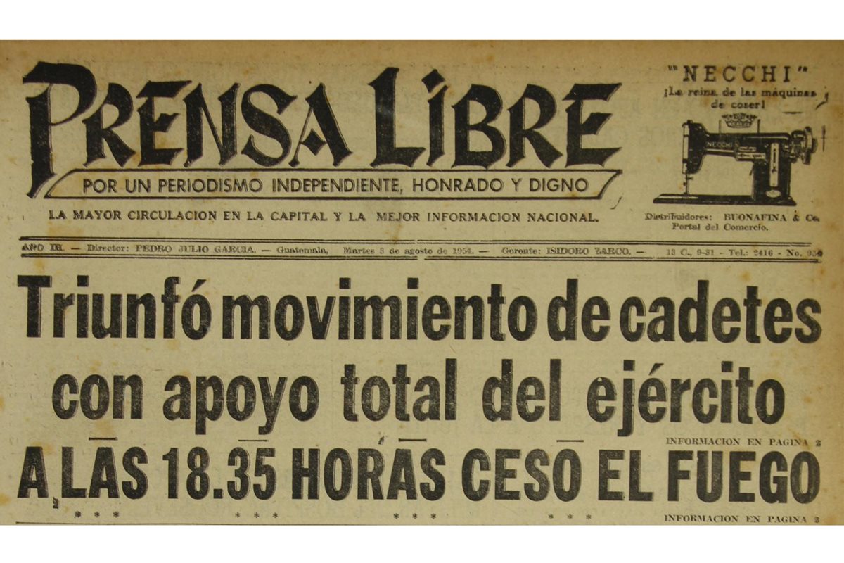 Titular del 3 de Agosto de 1954 informando sobre el levantamiento de los Cadetes. (Foto: Hemeroteca PL)