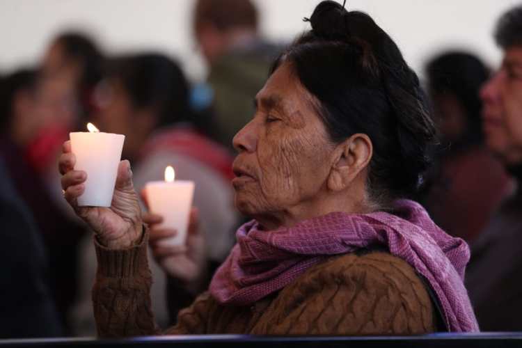 Al Santuario no solo llegan feligreses de la capital, es muy bien conocido, que muchísimos guatemaltecos del interior se acerquen al templo durante la quincena de Diciembre.