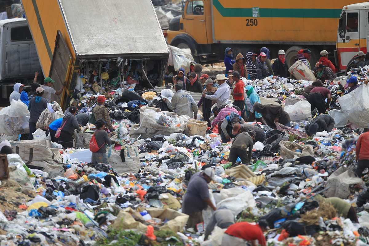 Lluvias complican el manejo de los desechos sólidos y estos son los planes para detener la contaminación de ríos y lagos