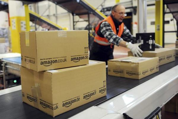 Amazon integró  a ENLACE  en programa social. (Foto Prensa Libre: EFE)