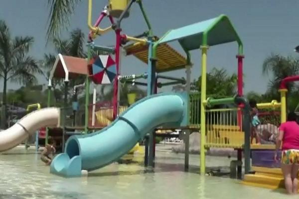 Una de las piscinas del parque temático Victoria Center ubicado en Santa Ana Huista. (Foto Prensa Libre: Mike Castillo) <br _mce_bogus="1"/>