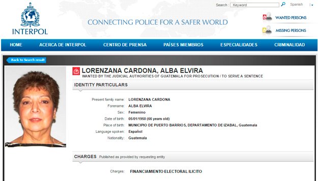La fotografía de Alba Lorenzana fue publicada por la Interpol. Ella está sindicada de financiamiento electoral ilícito. (Foto Prensa Libre: Interpol)