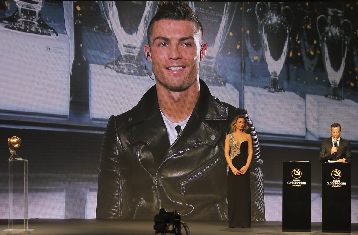 Cristiano Ronaldo al momento de saber que había ganado. (Foto Prensa Libre: AP)
