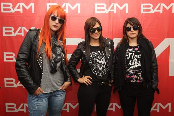 Bethy García, Massiel Pinzón y Carolina Courville integran la banda  panameña  Lolas. (Foto Prensa Libre: Ángel Elías)